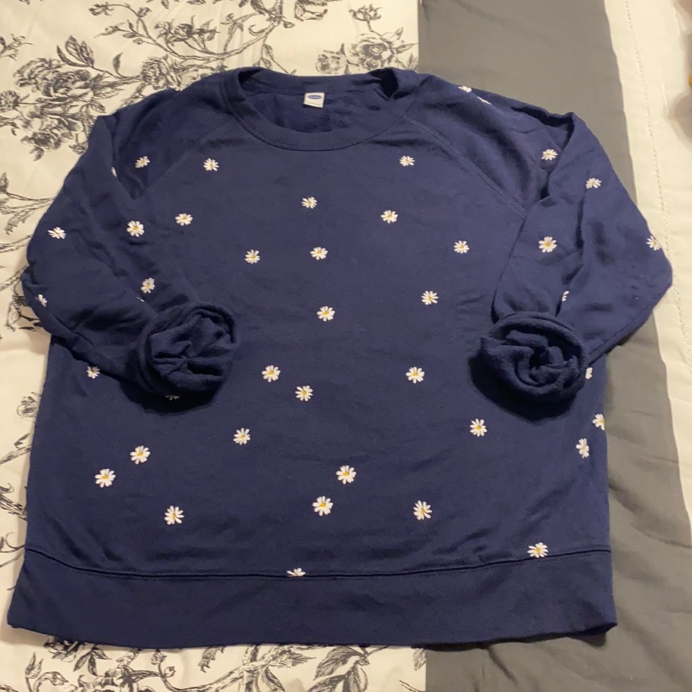 Old Navy daisy sweatshirt